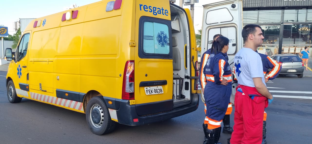 Foto 6 de 21 — Veículo de luxo se envolve em grave acidente na Via Expressa